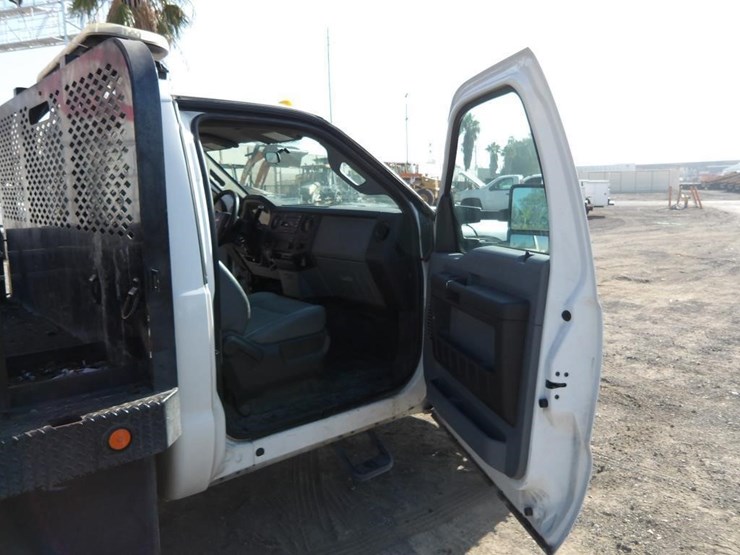 2016-ford-f550-xlt-image-20