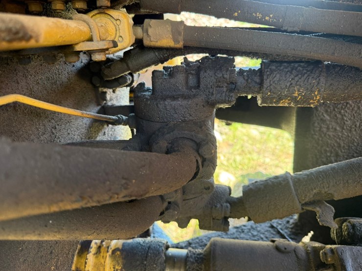 caterpillar-824b-image-25