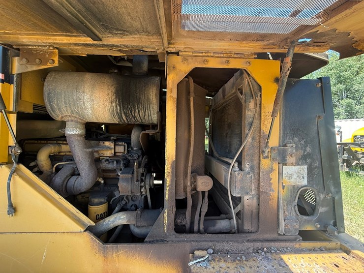 caterpillar-928g-image-51