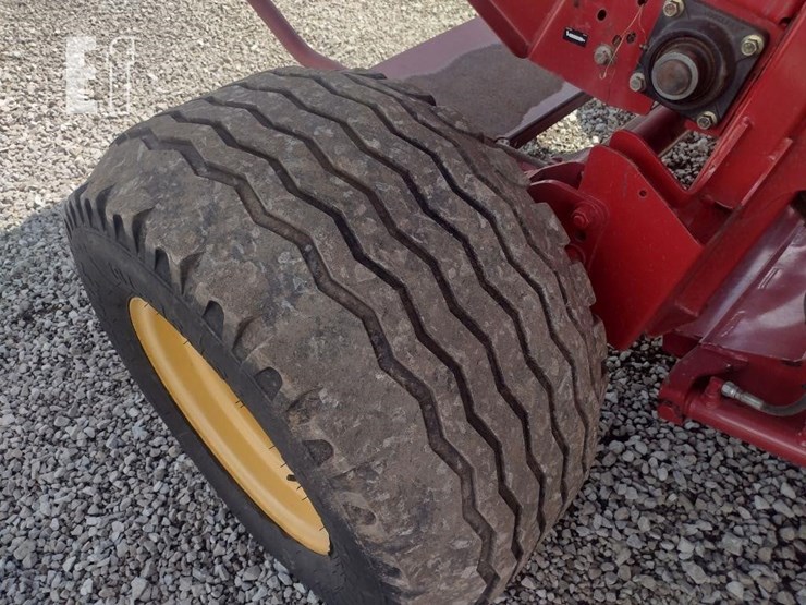 new-holland-roll-belt-450-image-21