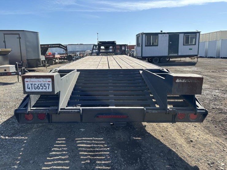2006-top-hat-t/a-gn-equipment-trailer-image-8