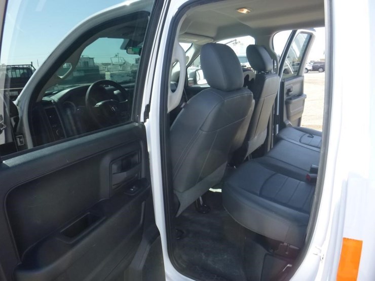 2016-dodge-1500-image-7