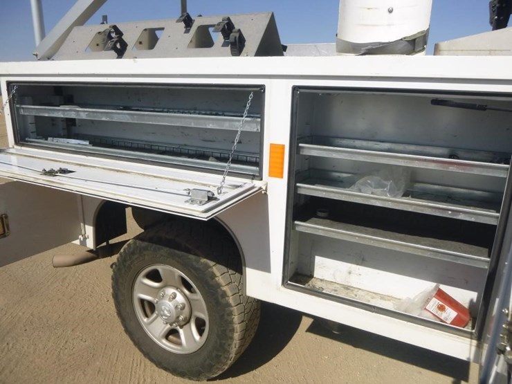 2015-dodge-2500-image-23