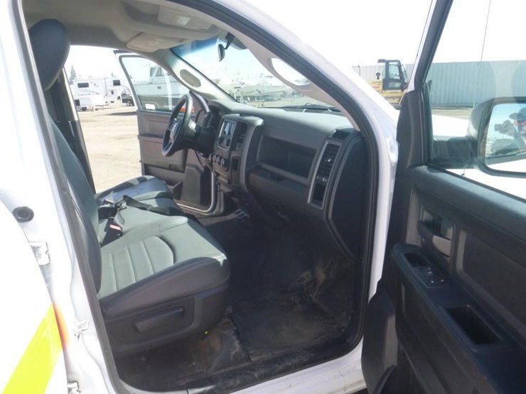 2014-dodge-1500-image-6