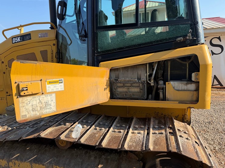 caterpillar-d5k2-lgp-image-38