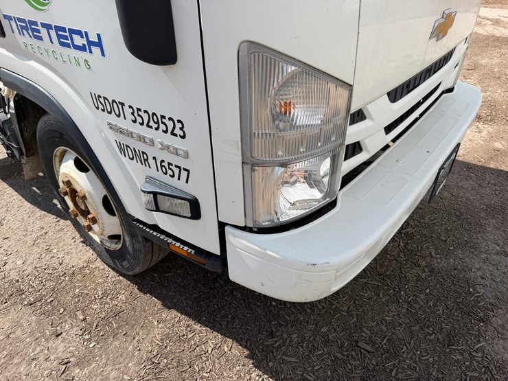 #1617-•-2020-chevrolet-5500xd-roll-off-truck-image-13