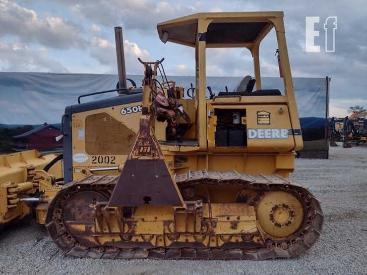 2000-deere-650h-lt-image-14