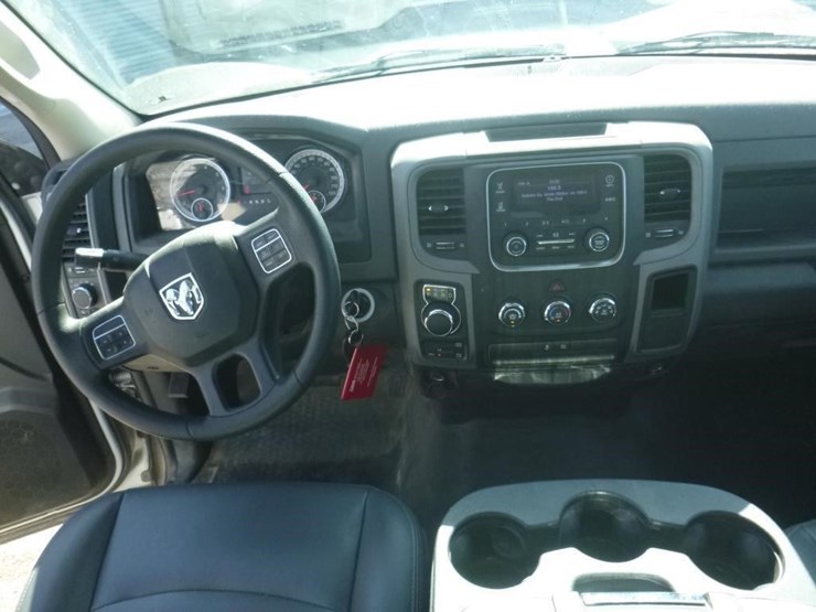 2017-dodge-1500-image-9