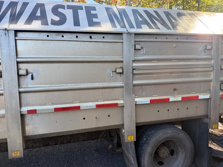 2002-international-durastar-4300-image-28