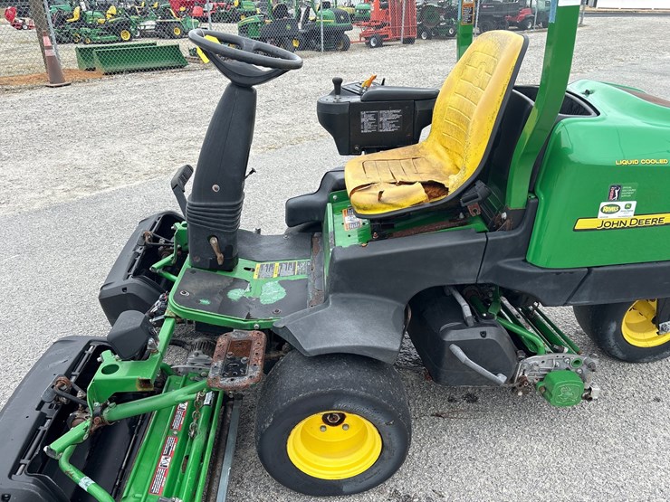 john-deere-2500e-image-2