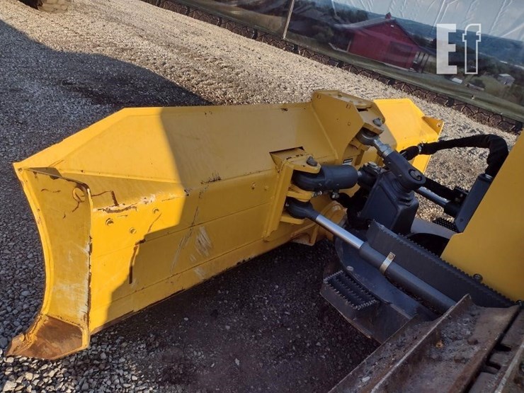2023-deere-550k-lgp-image-22