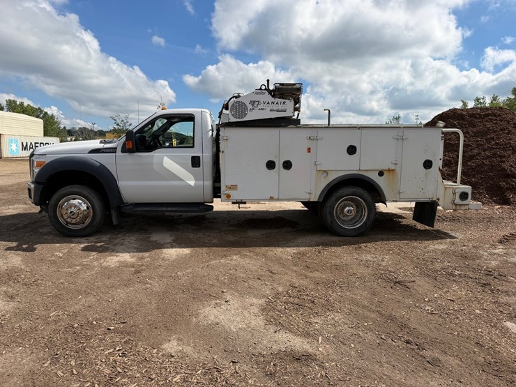 2015-ford-f550-image-2