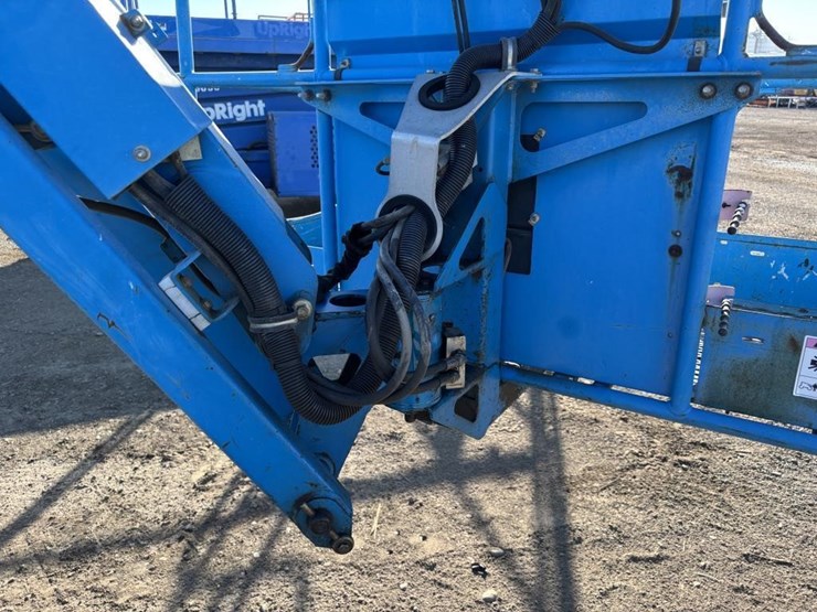 2009-genie-z-45/25-telescopic-boom-lift-image-16