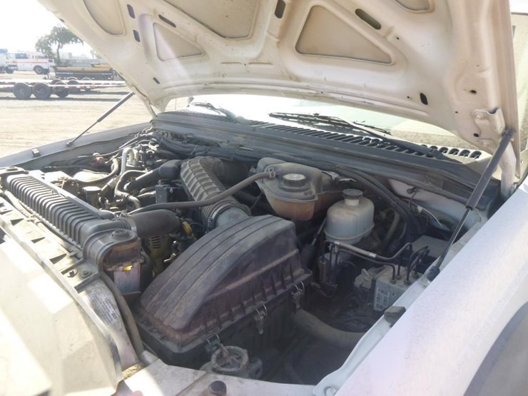 2005-ford-f450-image-28