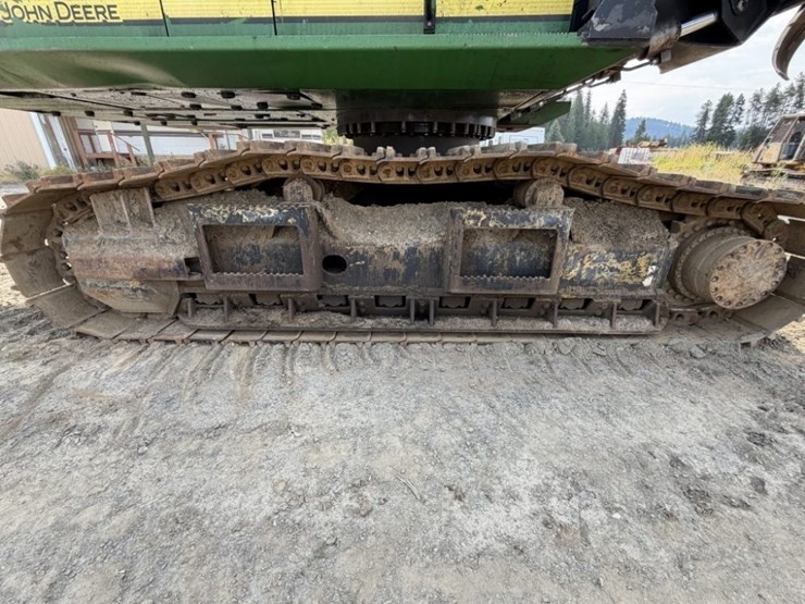 2011-deere-2454d-image-29