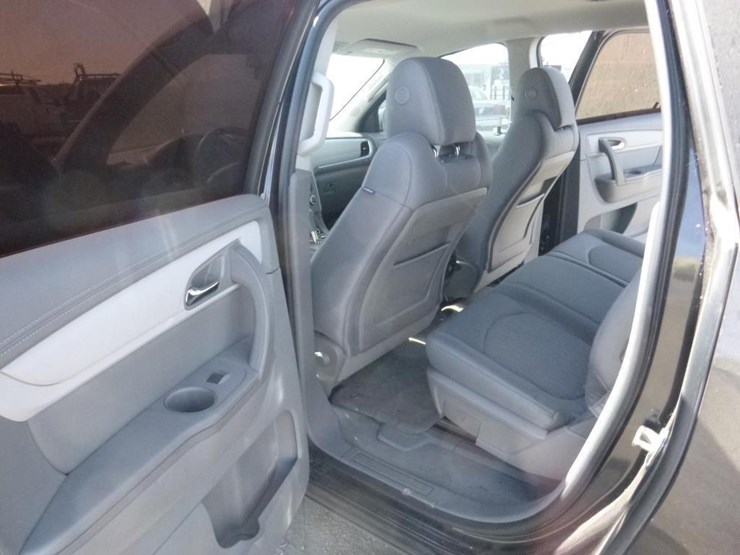 2017-chevrolet-traverse-image-7