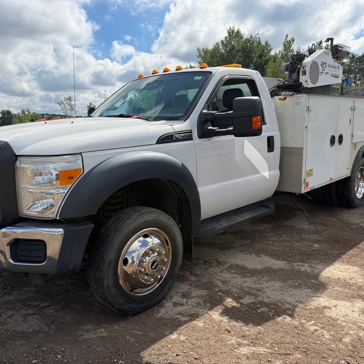 2015 FORD F550