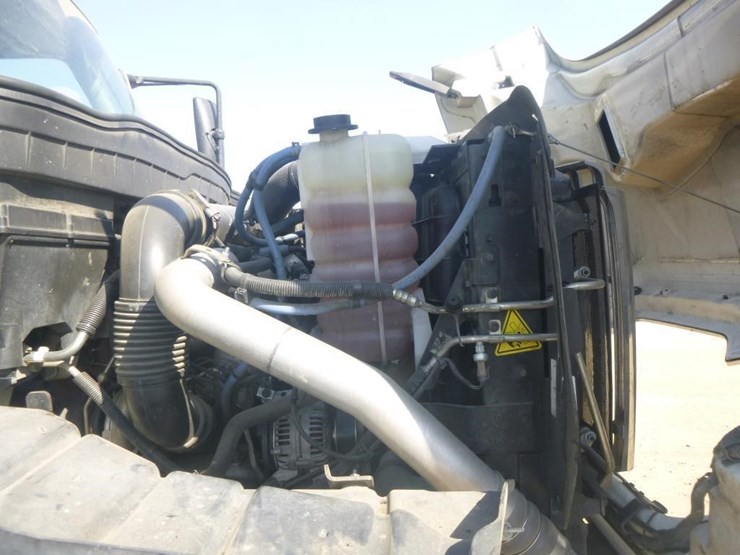 2003-international-workstar-7300-image-53