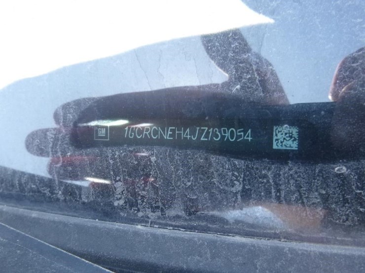 2018-chevrolet-1500-image-15