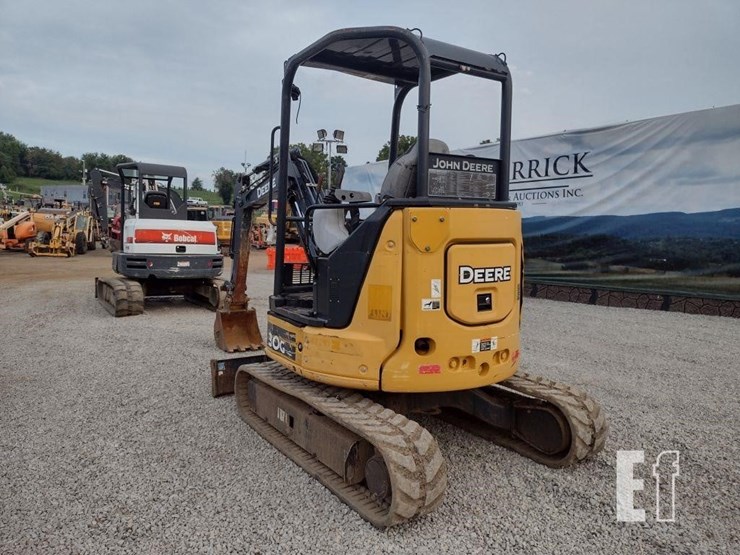 2017-deere-30g-image-37