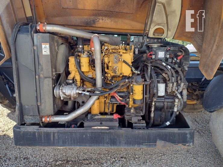 2011-caterpillar-tl1255-image-35
