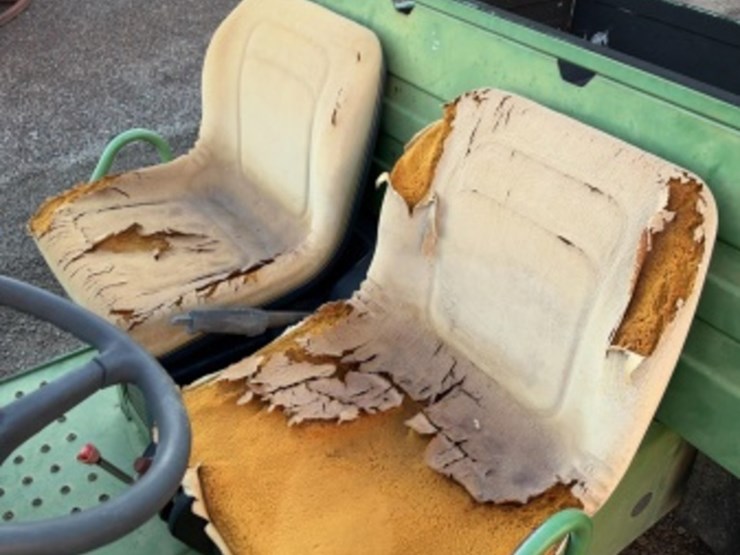 john-deere-gator-image-17