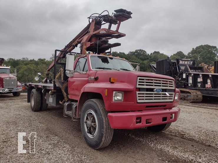 1993-ford-f700-image-48