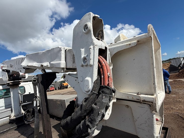 2006-chevrolet-w3500-image-28