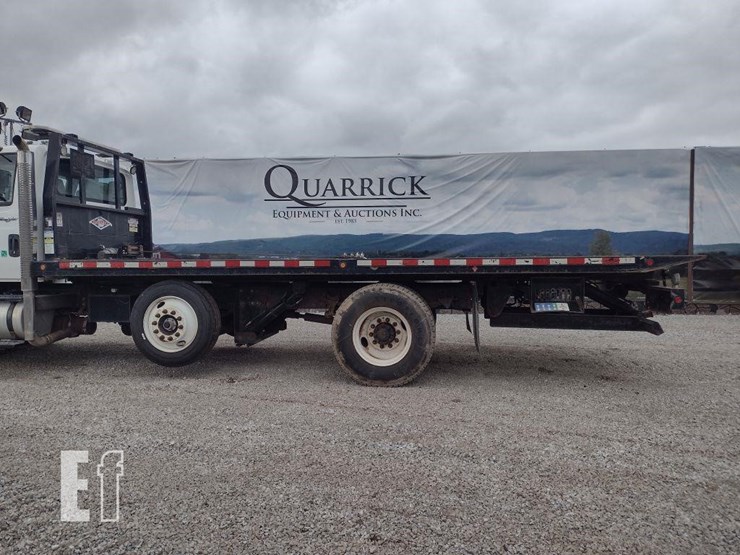 2011-international-durastar-4400-image-15