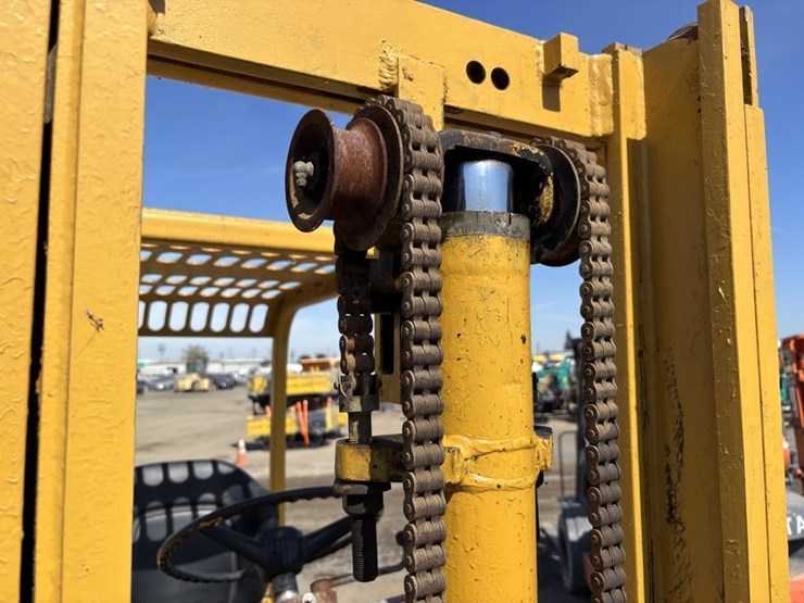 hyster-forklift-image-14