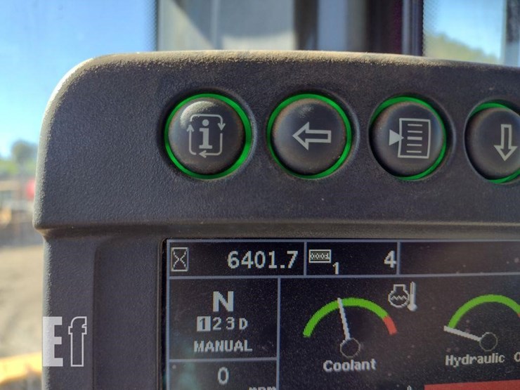 2012-deere-744k-image-7