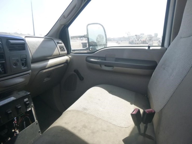 2003-ford-f450-image-11