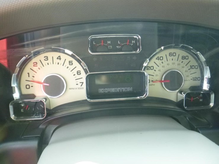 2012-ford-expedition-image-14