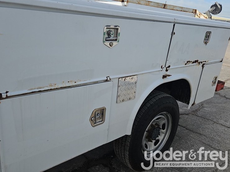 2016-ford-f350-image-12
