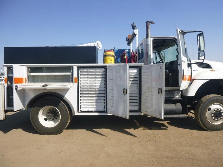 2003-international-workstar-7300-image-43