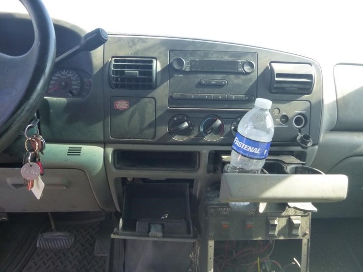 2005-ford-f450-image-12