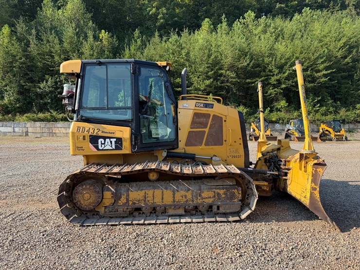 caterpillar-d5k2-lgp-image-6