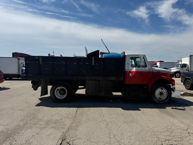 2000-international-4700-image-6