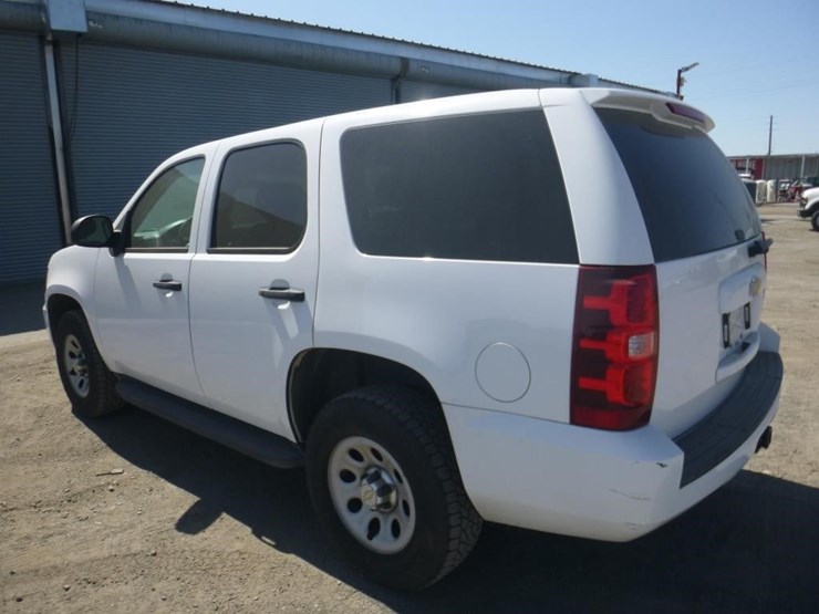 2014-chevrolet-tahoe-image-4