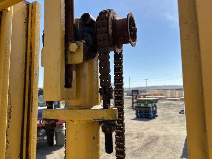 hyster-forklift-image-13