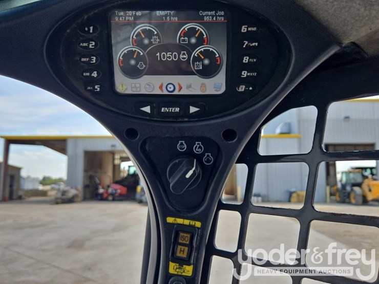 2023-bobcat-t595-image-50