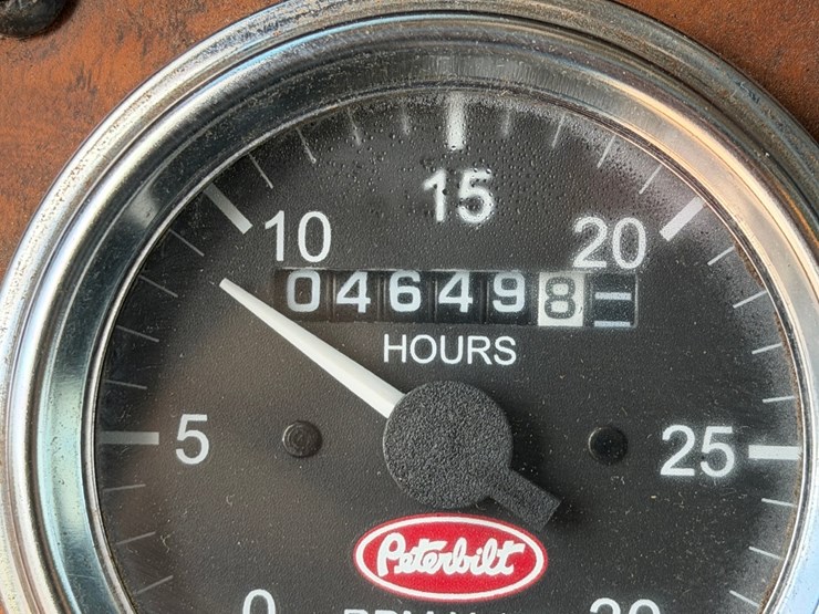 2008-peterbilt-335-image-54