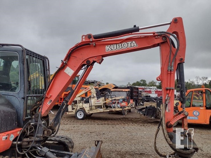 2016-kubota-kx040-4-image-25