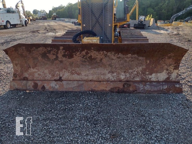 2023-deere-550k-lgp-image-23
