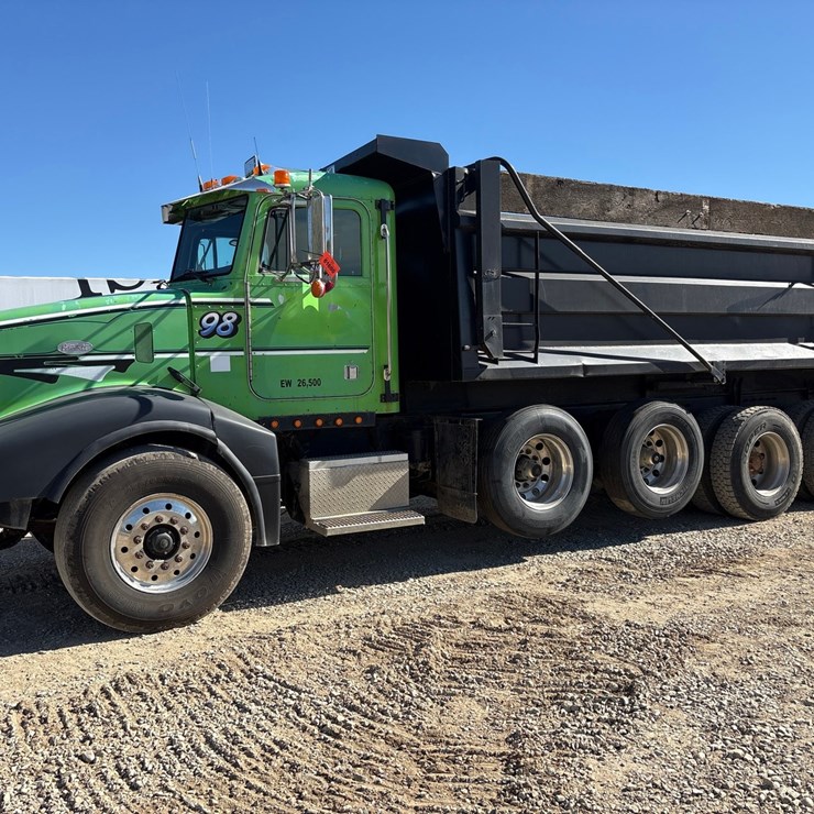 1998 PETERBILT 377