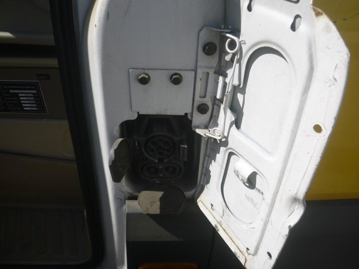 2019-green-power-ev-star-image-16