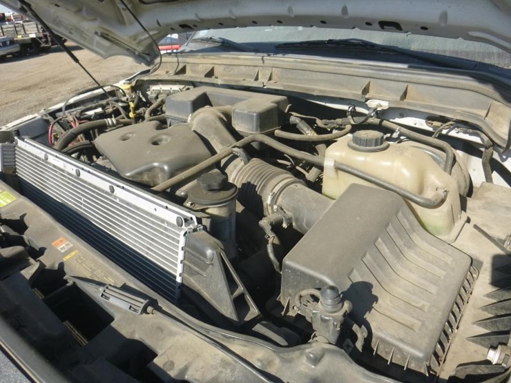 2011-ford-f350-image-8