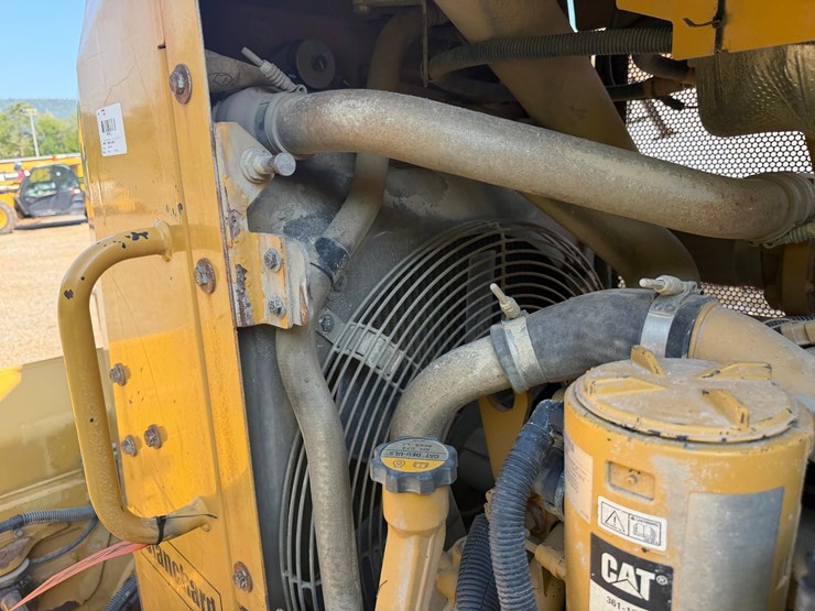 caterpillar-d5k2-lgp-image-88