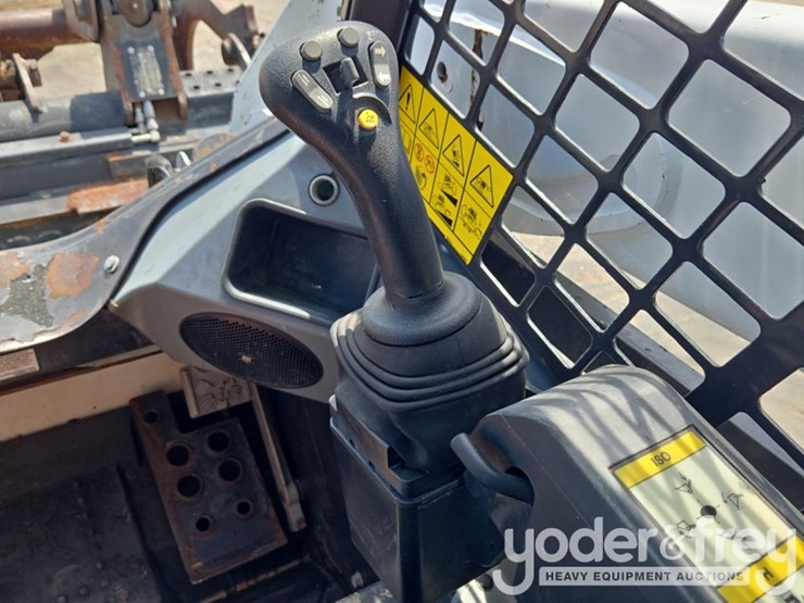 2023-bobcat-t595-image-48