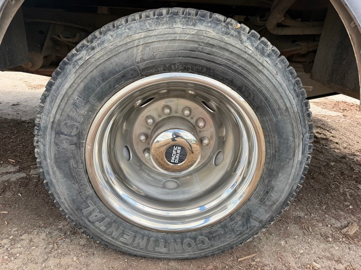 2015-ford-f550-image-50